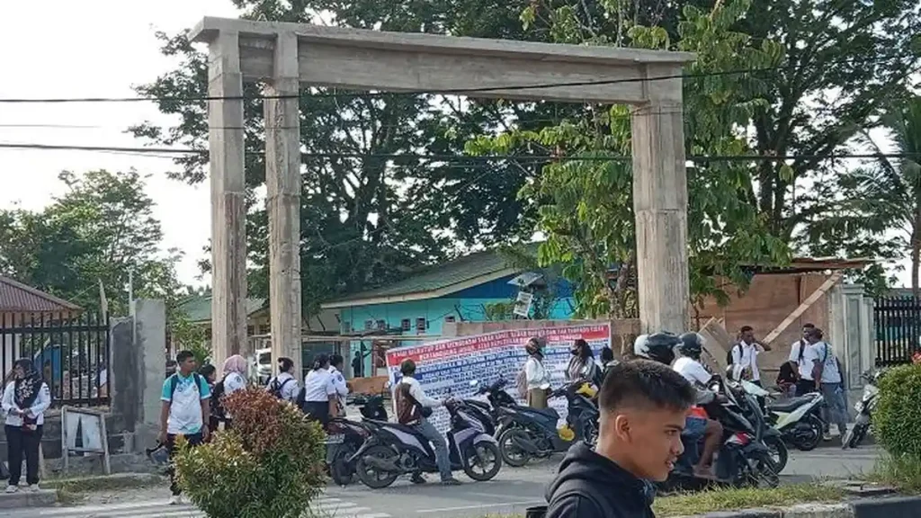 Sengketa Lahan, Tiga Sekolah di Mimika Dipalang Warga