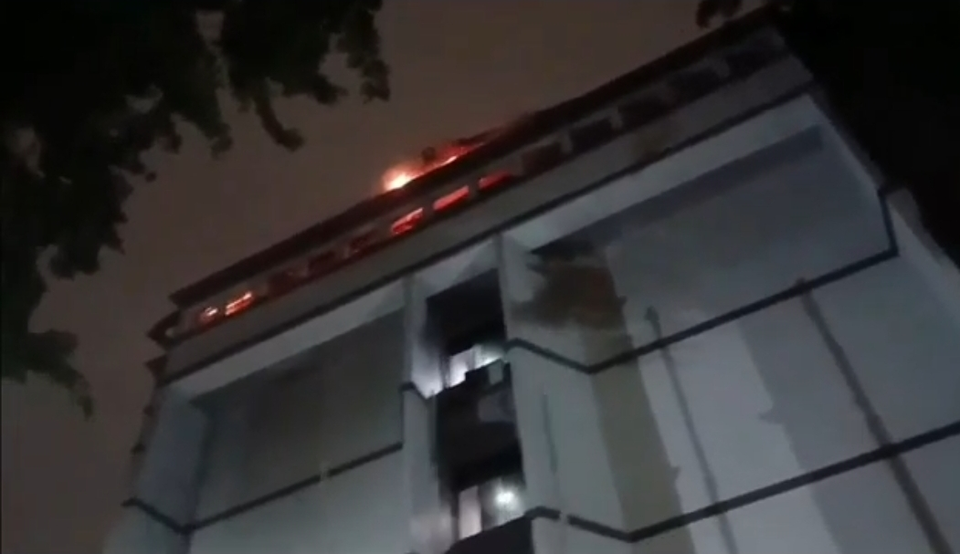 Korsleting Listrik Diduga Picu Kebakaran Hotel di Cikini