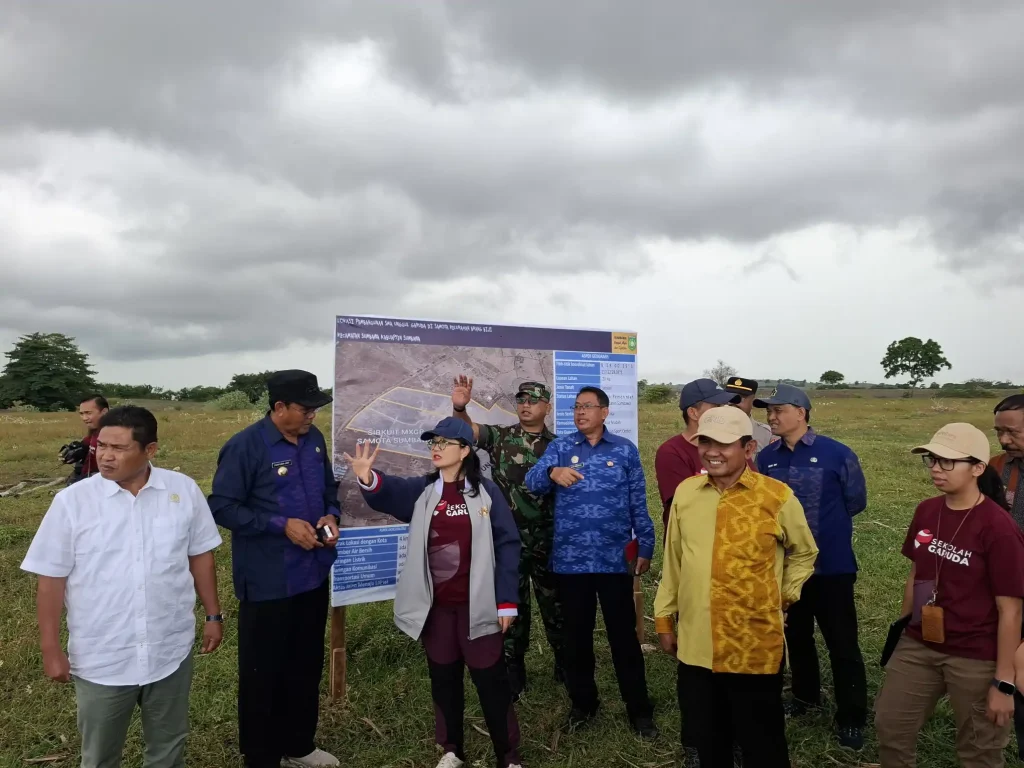 Wamendikti Saintek Tinjau Lokasi Calon SMA Unggul Garuda di Sumbawa