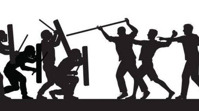 Tawuran Antarwarga Pecah di Jalan DI Panjaitan