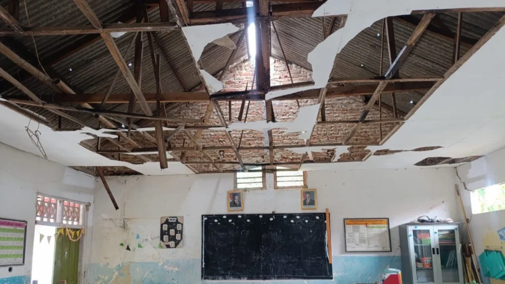 Kerusakan SDN Tlagah 2 Bangkalan Kian Parah