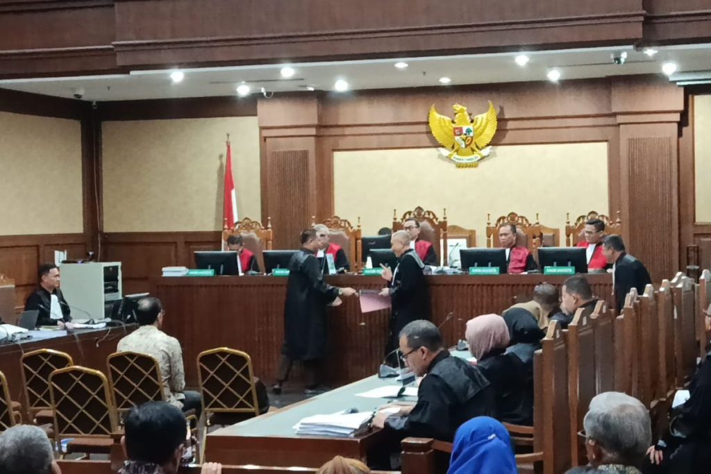 JPU Serahkan Audit Kerugian Negara ke Kuasa Hukum Nadiem