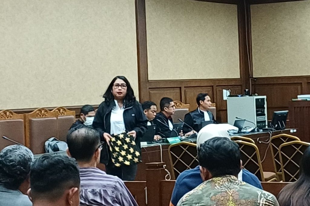 Istri Ariyanto Bakri Tolak Bersaksi di Sidang Suap Vonis Lepas CPO
