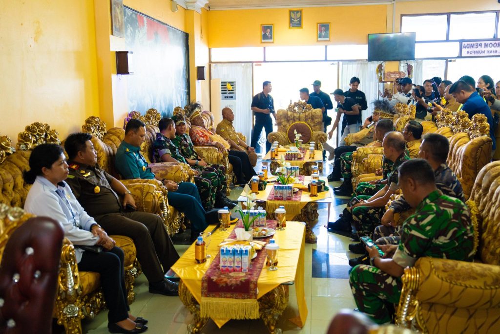 Gubernur Papua Matangkan Persiapan Kunjungan Wapres di Biak