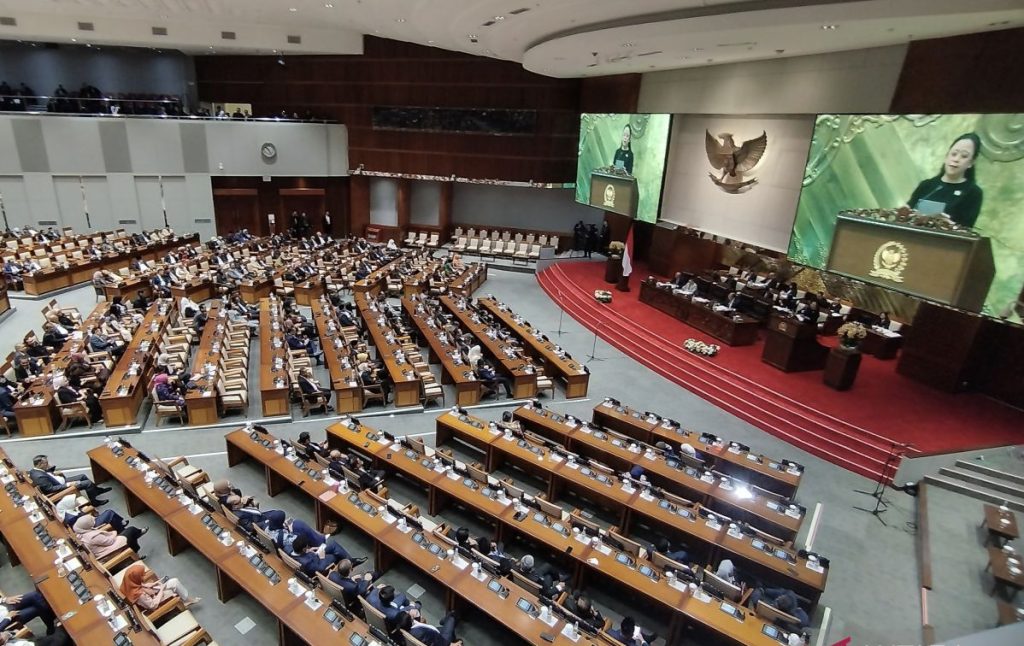 Rapat Paripurna DPR Buka Masa Sidang III 2025–2026