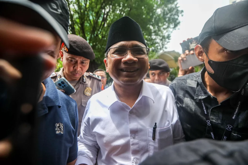 KPK Tunda Penahanan Yaqut, Fokus Hitung Kerugian Negara