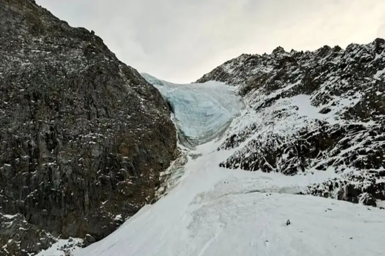 Longsor Salju Akibat Cuaca Ekstrem Tewaskan Tiga Orang di Italia