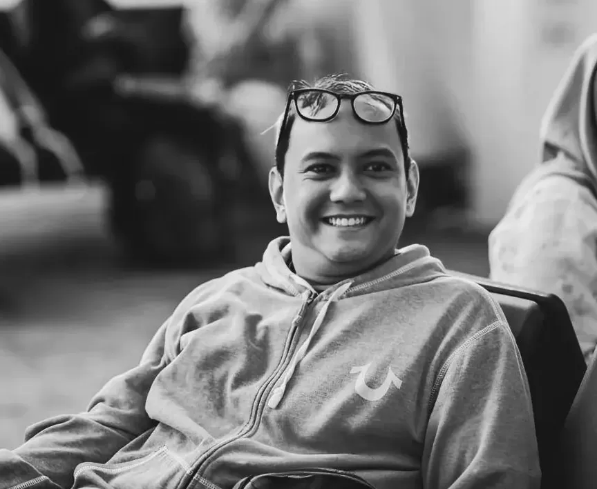 Vokalis Element Lucky Widja Meninggal Dunia