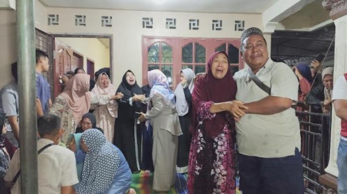 Tangis Keluarga Pecah Saat Jenazah Pratu Farkhan Tiba di Asahan
