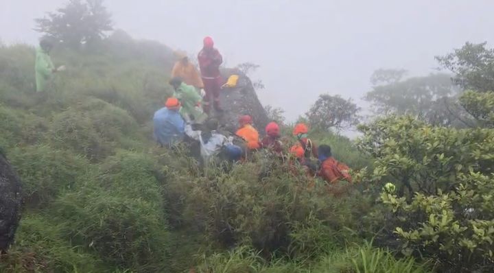 Enam Jenazah Korban ATR 42-500 Ditemukan di Gunung Bulusaraung