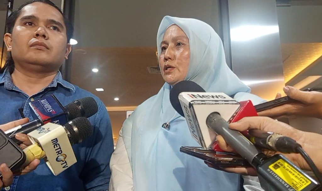 Diperiksa 10 Jam, Wagub Babel Hellyana Paparkan Riwayat Kuliah