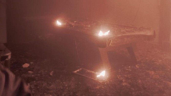 Tempat Biliar di Gubeng Surabaya Terbakar, Api Berhasil Dikendalikan