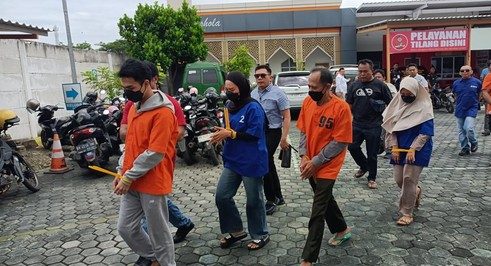 Lima Tersangka Kasus Kematian Brigadir Esco Resmi Dilimpahkan ke Jaksa