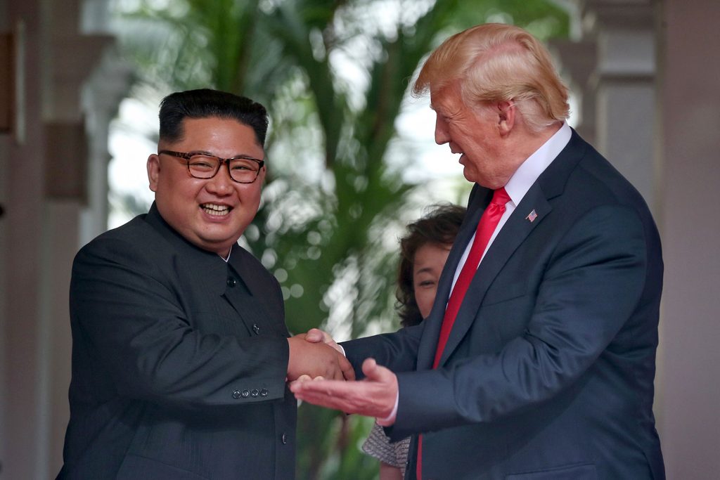 Trump Nyatakan Siap Berdialog Tanpa Prasyarat dengan Kim Jong Un