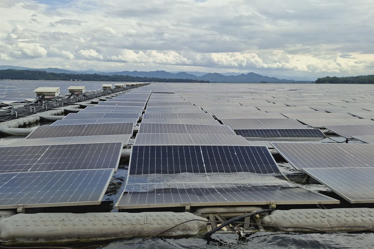 AS Kenakan Tarif Tinggi Panel Surya Indonesia