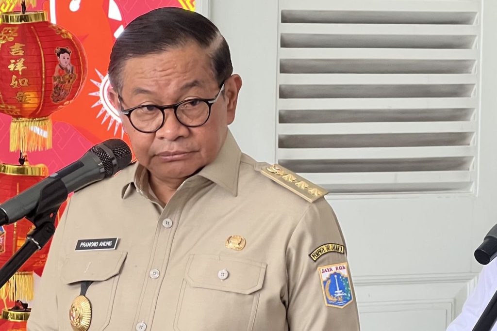 Pramono Siapkan Aturan Jam Main Padel Demi Kenyamanan Masyarakat