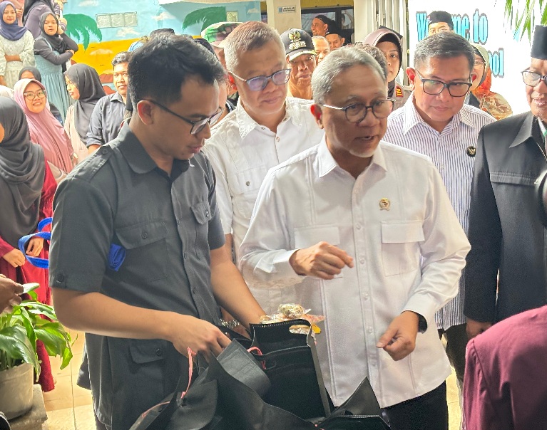Zulhas Dorong Pemerataan MBG di Madrasah dan Ponpes Kota Malang