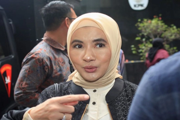 KPK Periksa Nicke Widyawati, Dalami Kasus Gas PGN–IAE