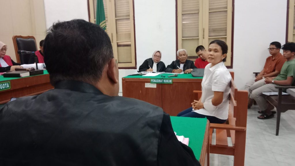 Kesaksian ART di Sidang Lina Kwan: Diperintah Bersihkan Darah di Kamar