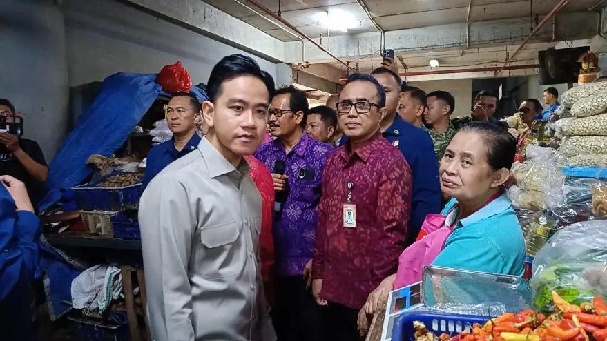 Wapres Tinjau Penyaluran Subsidi Bahan Pokok di Pasar Badung