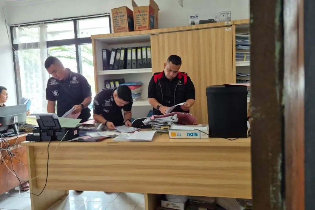 Dugaan Korupsi, Kantor Kesbangpol Sumedang Digeledah