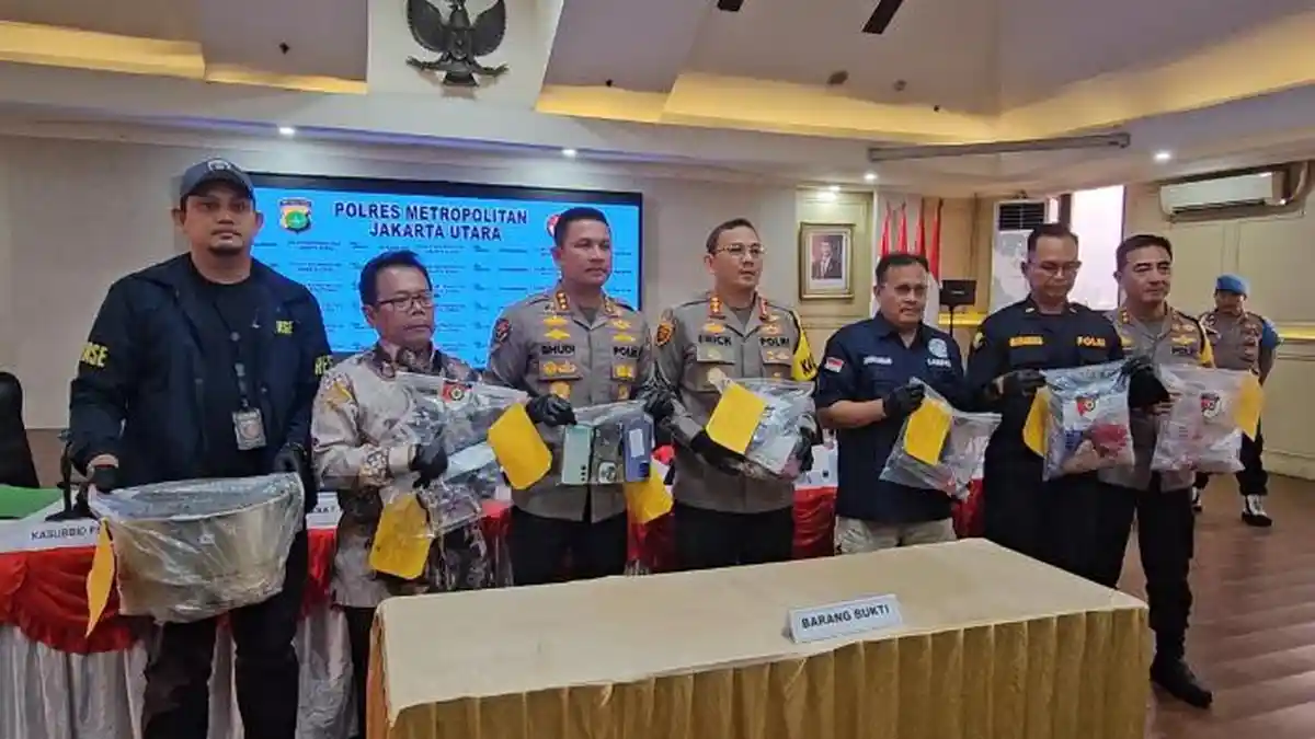 Polisi Ungkap Pembunuhan Berencana Sekeluarga di Warakas