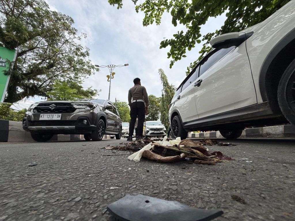 Ibu Tewas Tersenggol Truk Tangki di Jalan Juanda, Anak Dirawat Intensif