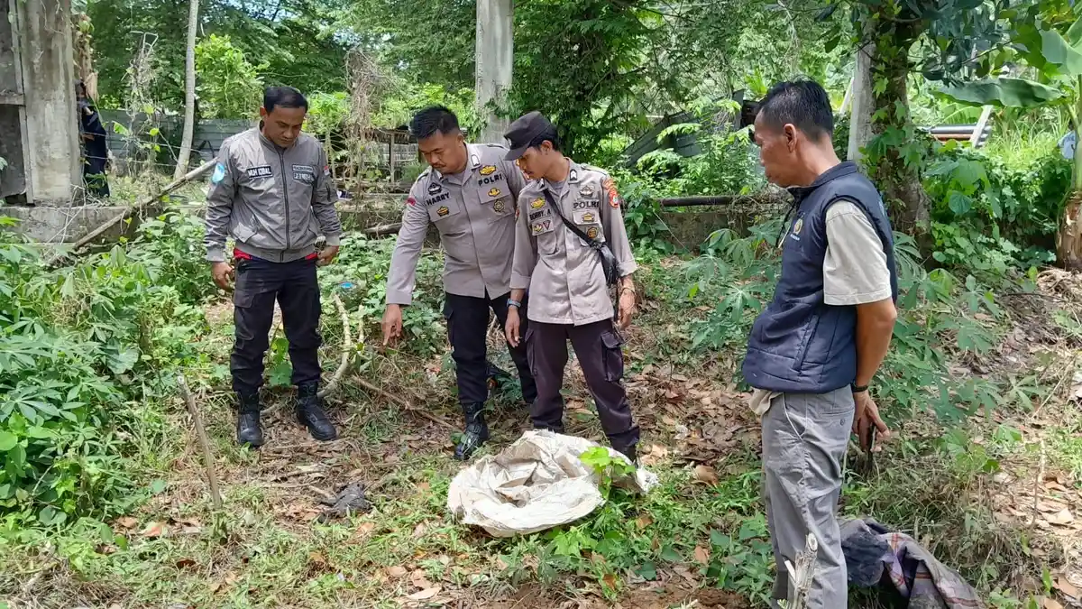Jasad Bayi Ditemukan di Belakang Pondok Pesantren Kalukku