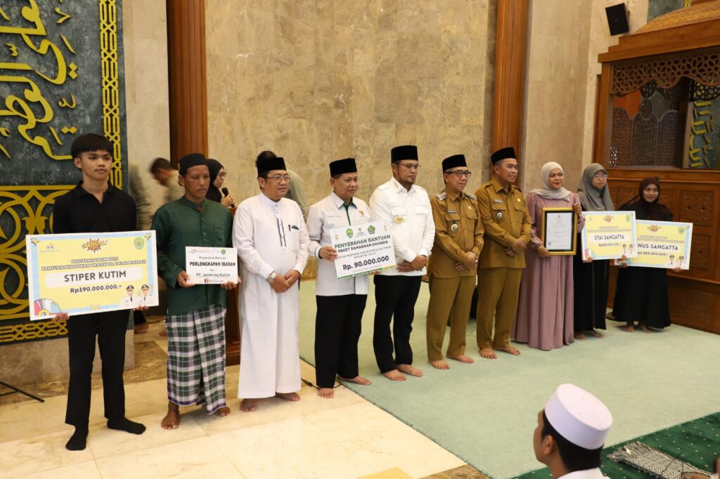 Pemprov Kaltim Salurkan Hibah dan Bantuan Sosial di Kutim