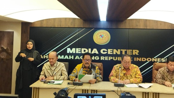 Ketua, Wakil, dan Juru Sita PN Depok Diberhentikan Sementara