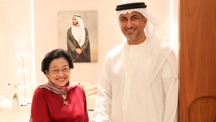 Megawati Tiba di Abu Dhabi, Disambut Hangat Pejabat UEA