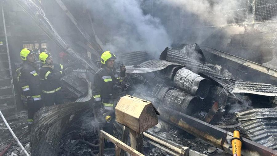 Helikopter Militer Iran Jatuh di Pasar, Empat Orang Tewas