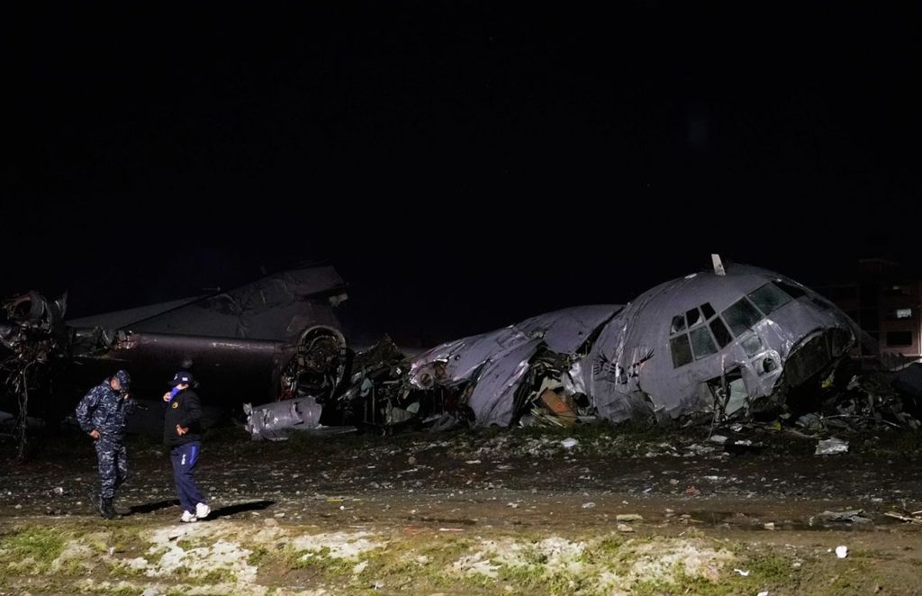 Pesawat Kargo Bermuatan Uang Tunai Jatuh di Bolivia, 15 Korban Jiwa