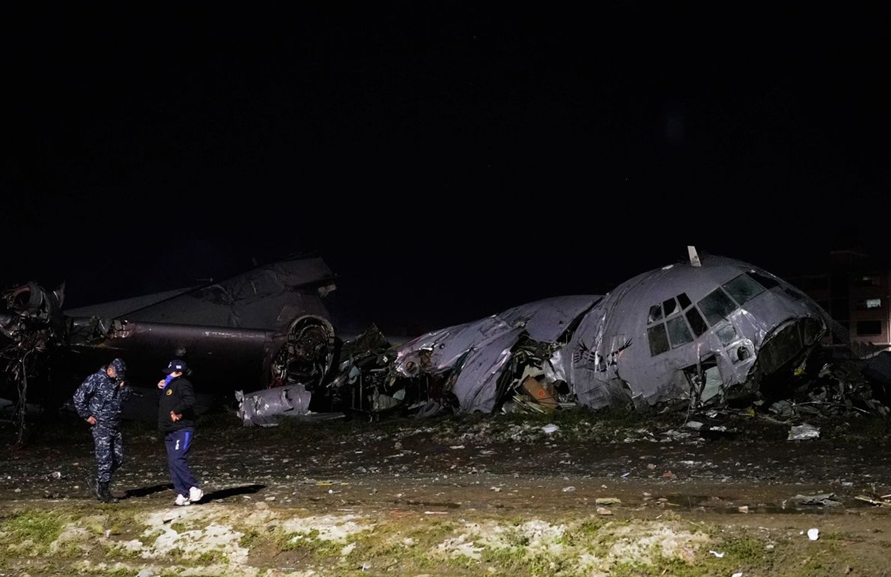 Pesawat Kargo Bermuatan Uang Tunai Jatuh di Bolivia, 15 Korban Jiwa