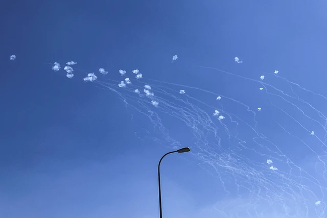 Hizbullah Serang Pangkalan Laut Haifa