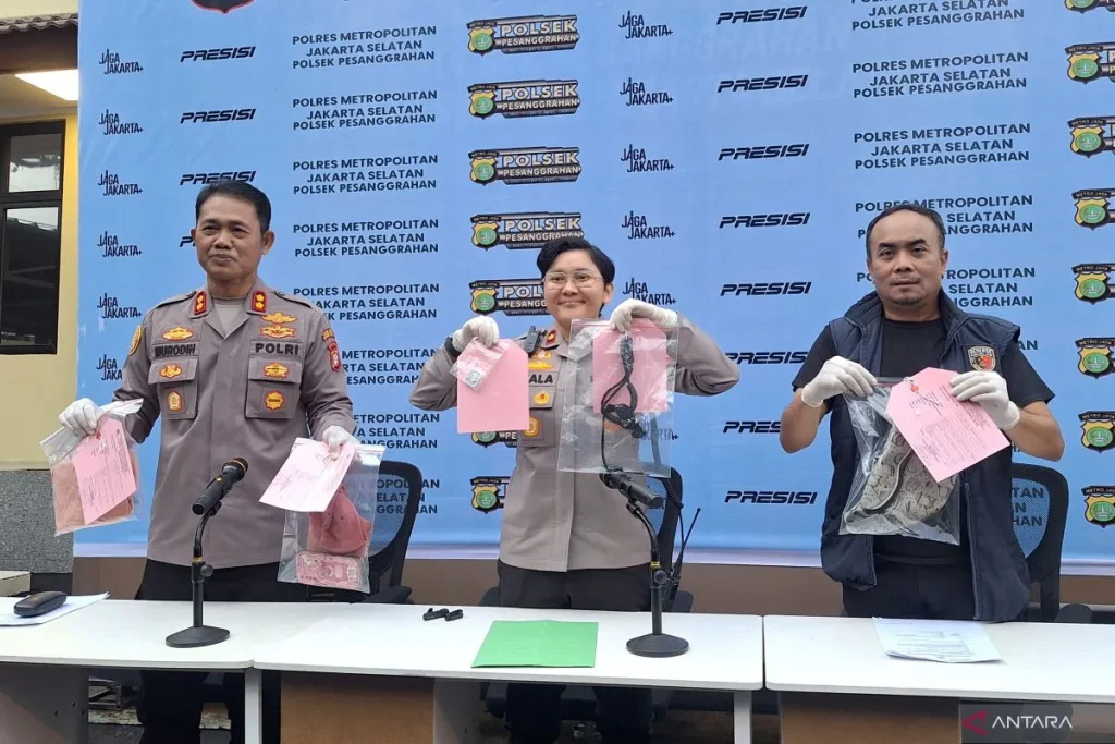 Polisi Ungkap Modus Judi Online Lewat QR Code di Tempat Umum