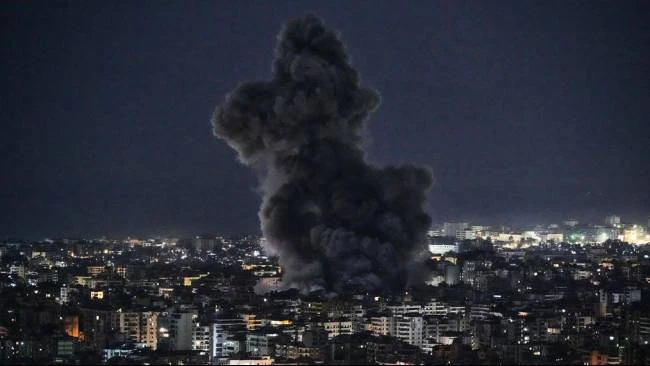 Teheran Gelap Gulita, Serangan AS-Israel Lumpuhkan Listrik