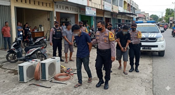 Polsek Sungai Pinang Bongkar Komplotan Pencuri Rumah di Mugirejo, 3 Pelaku Ditangkap