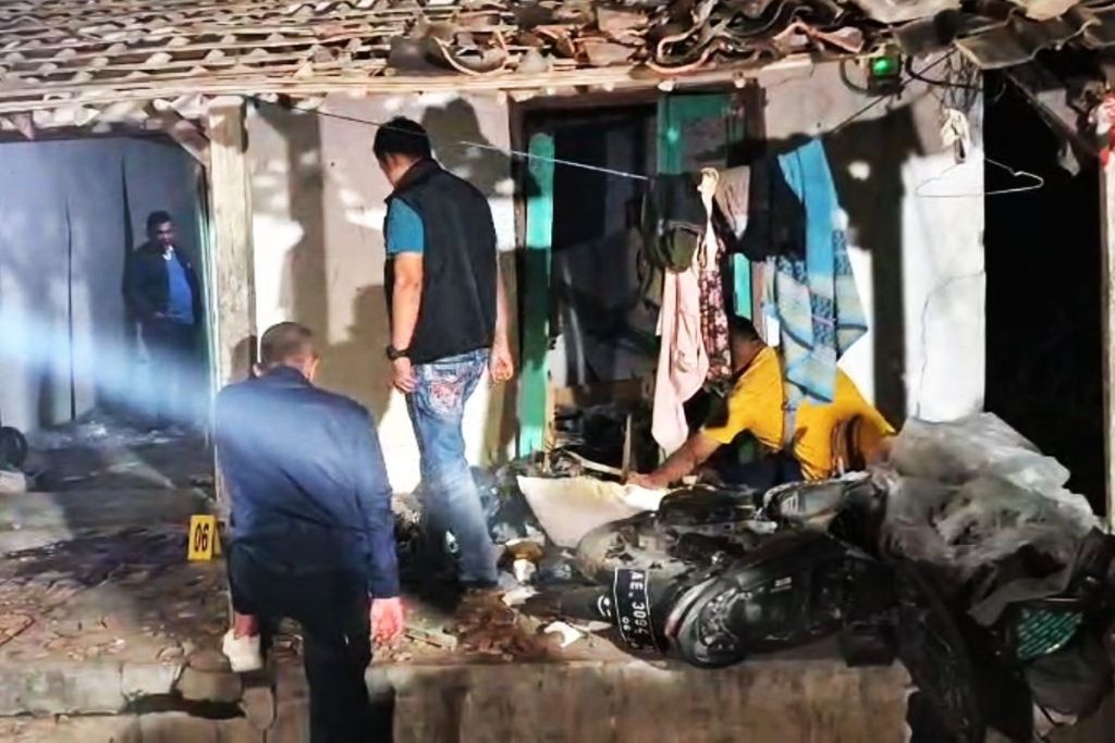 Ledakan Sore Hari Renggut Nyawa Remaja di Ponorogo