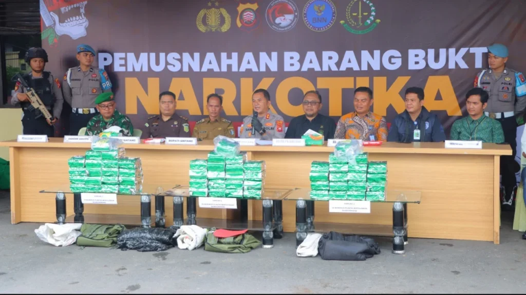 Polisi Buru DPO Penyelundup 57 Kg Sabu di Sintang
