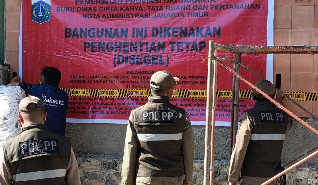 Izin Bangunan untuk Kos, Lapangan Padel di Jaktim Disegel