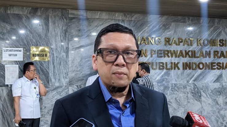 DPR Siap Revisi UU Hak Keuangan Pejabat Usai Putusan MK