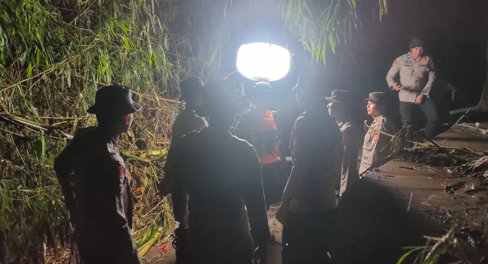 Banjir Bandang di Buleleng, Ibu dan Dua Anak Hilang