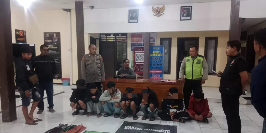 Polisi Amankan 10 Remaja Diduga Hendak Perang Sarung di Mojokerto