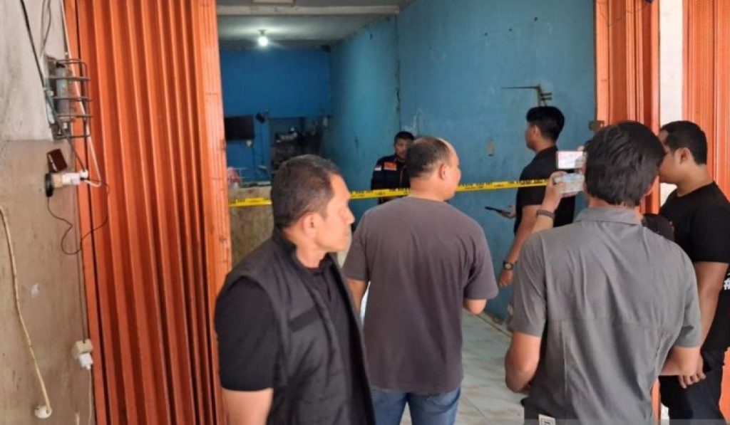 Polisi Selidiki Temuan Jenazah di Freezer Kios Bekasi, Motor Operasional Raib
