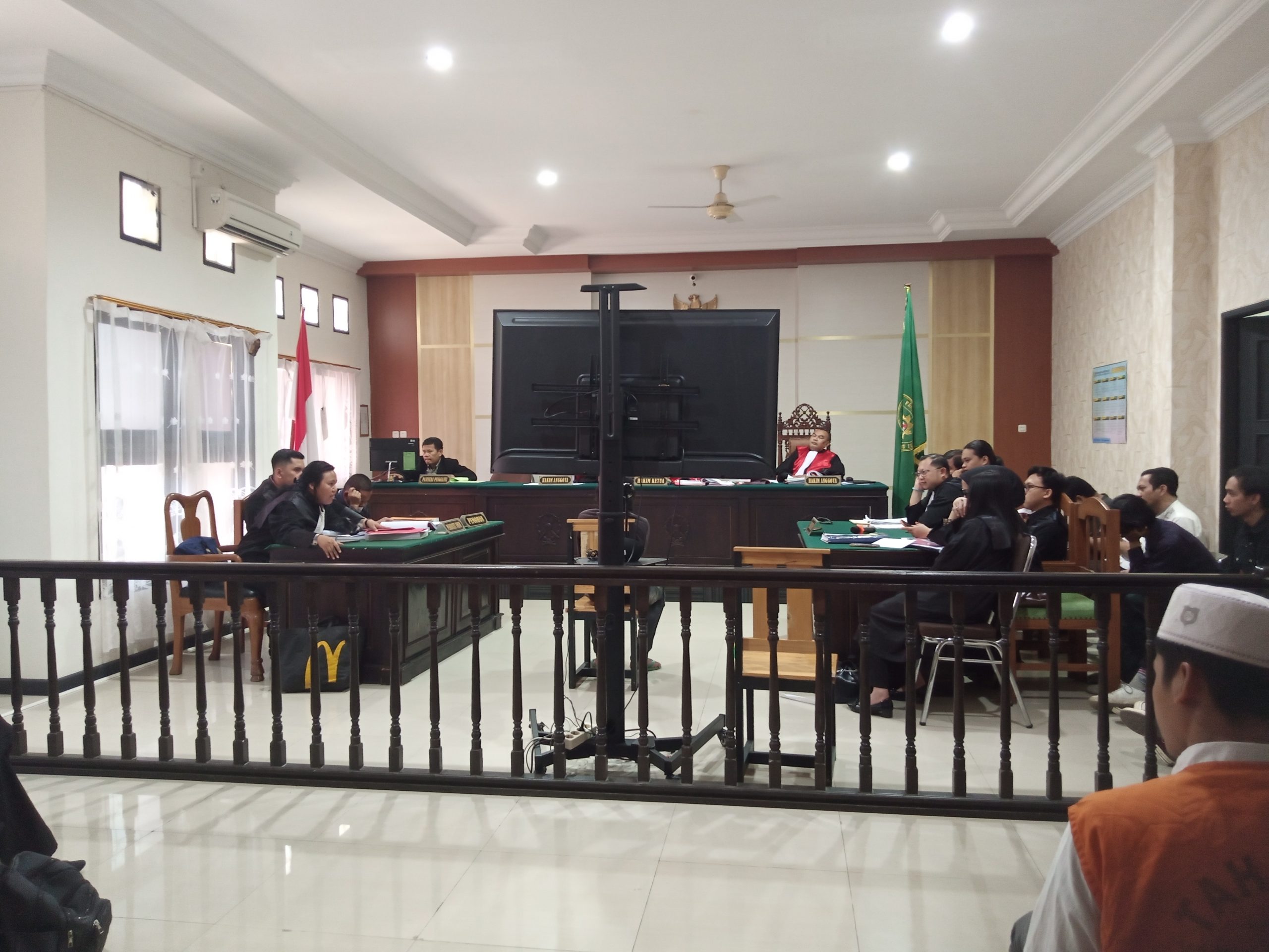 Sidang Bom Molotov Samarinda Ungkap Perbedaan Keterangan Saksi