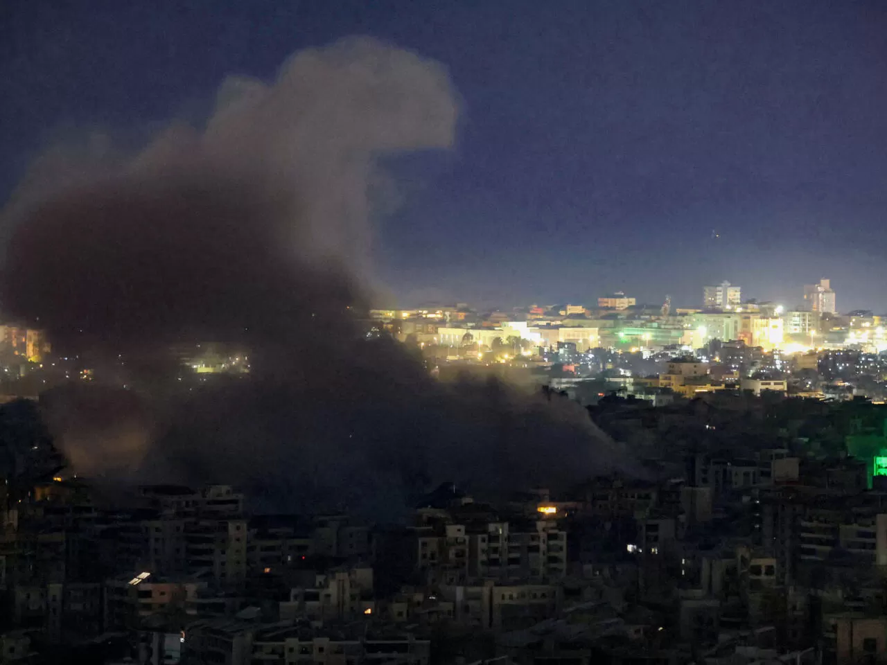 Serangan Udara Israel Guncang Beirut, Dua Anggota Hizbullah Ditangkap