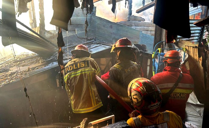 Kebakaran di Karang Jati Balikpapan, 25 Jiwa Terdampak dan Satu Warga Luka Bakar