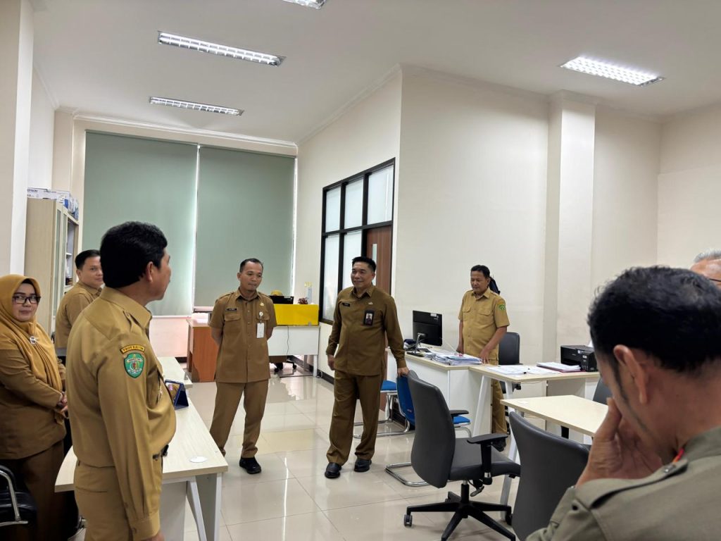 Wabup PPU Sidak Tiga OPD, Tekankan Disiplin ASN saat Ramadan