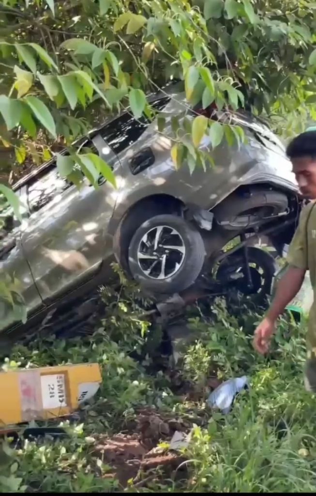 Kecelakaan di Loa Janan, Motor vs Sigra, Satu Korban Luka Berat